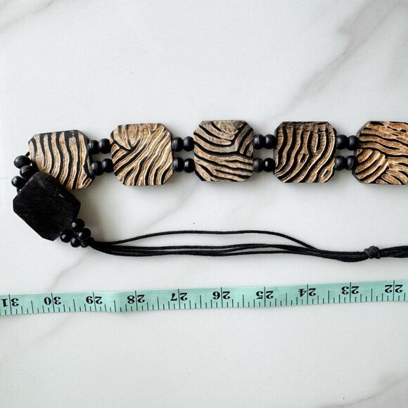 Vintage 90s Wood Square Tie Belt – Boho Style - Picture 4 of 4